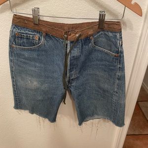 Unique Levi’s Jean shorts size 4